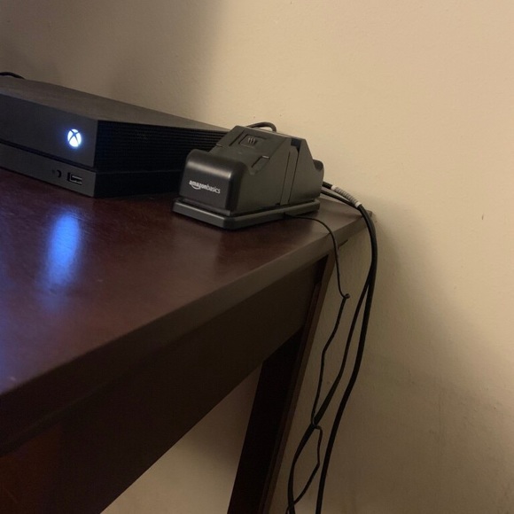 Xbox one x bundle - Picture 5 of 5